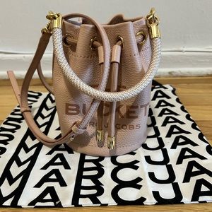 Marc Jacobs Micro Bucket in Rose